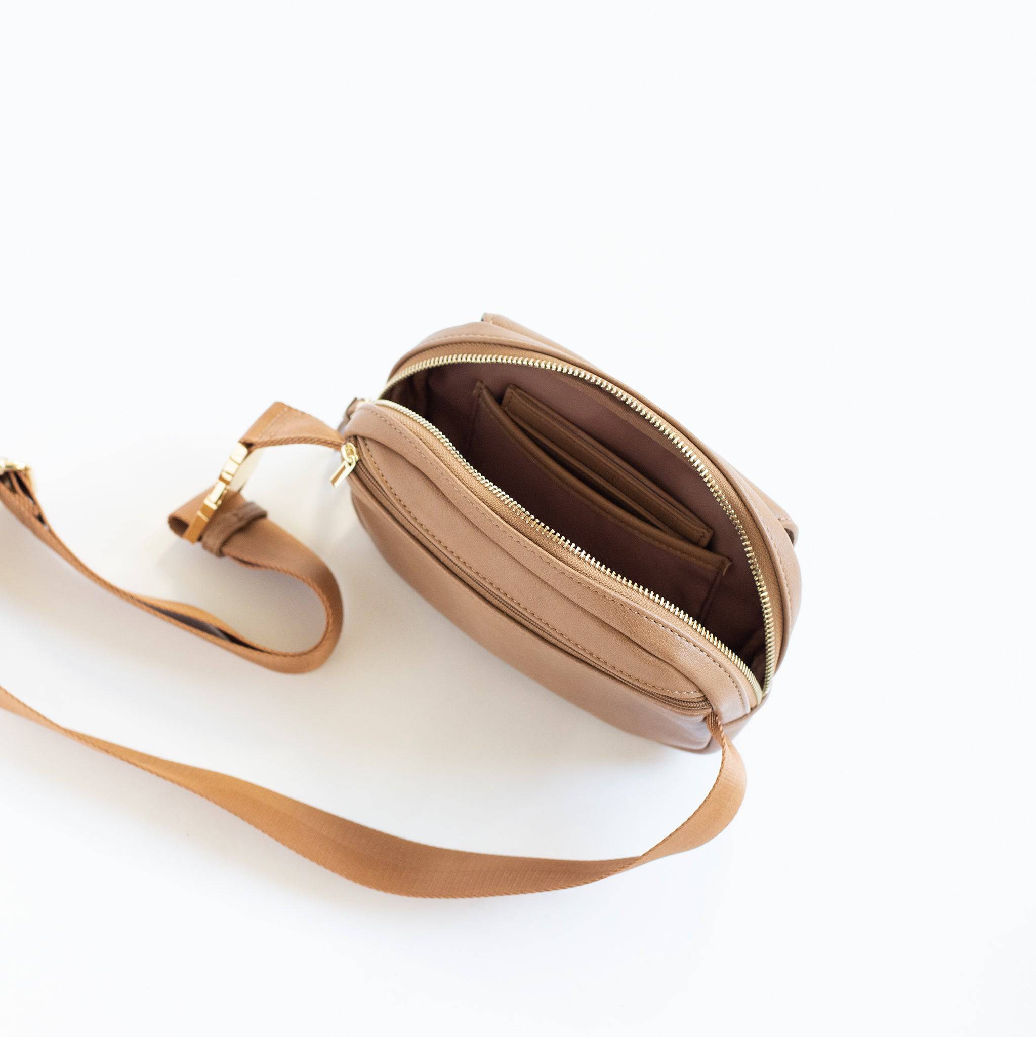 Camel Anywhere Belt Bag - Māedn