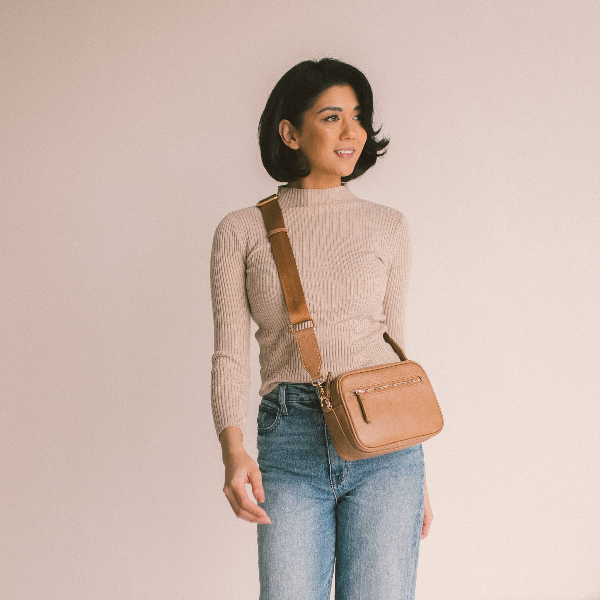 Camel Classic Zip Crossbody - Māedn