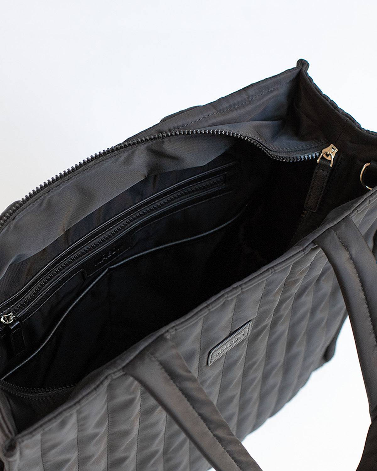 Black Quilted Tote - Māedn