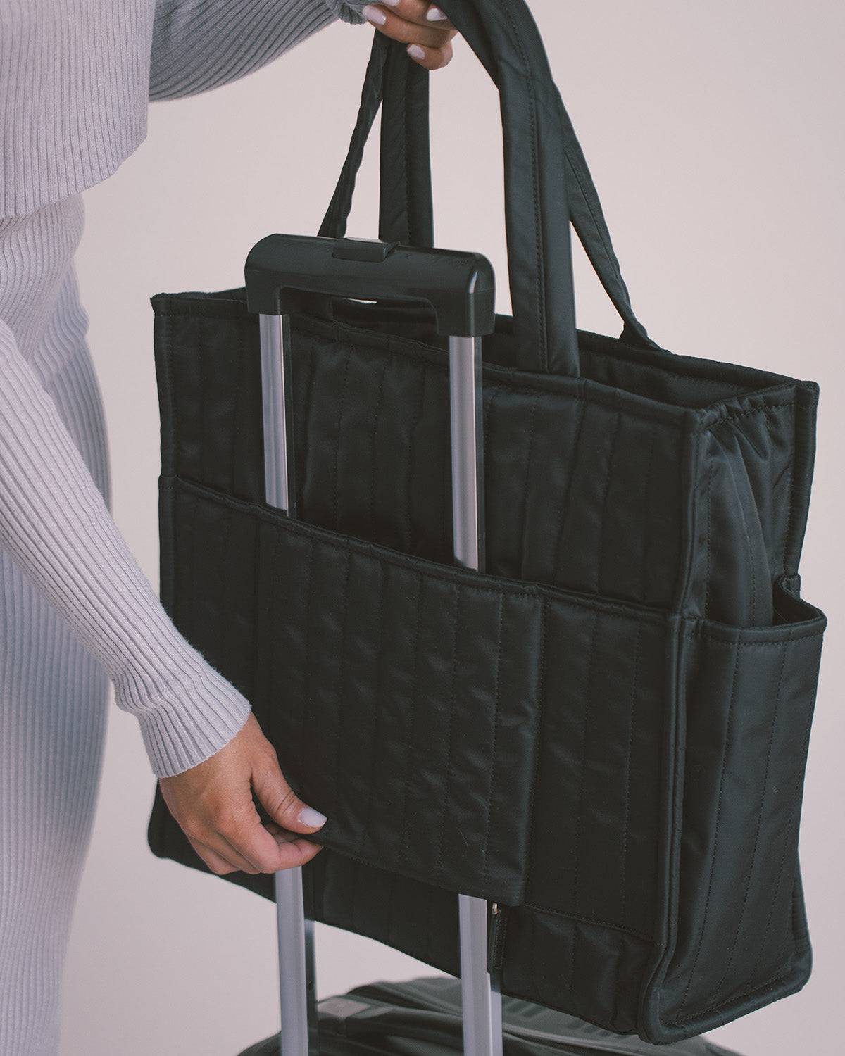 Black Quilted Tote - Māedn